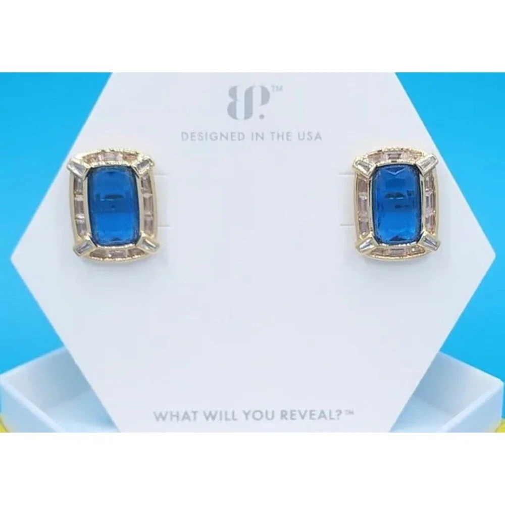 Beautiful Swiss Blue Topaz on Gold Earrings